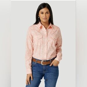 Wrangler Women's Cacti Light Pink Button Down Shirt, Size Small